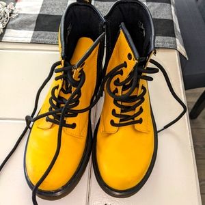 Dr. Martens